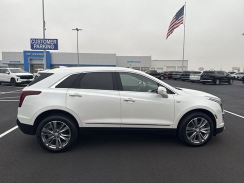 Used 2025 Cadillac XT5 Premium Luxury image 8