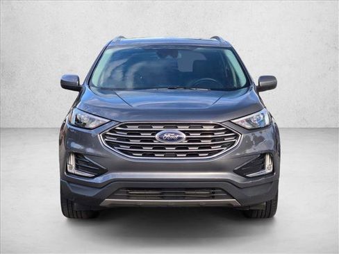 Used 2022 Ford Edge SEL w/ Convenience Package image 2