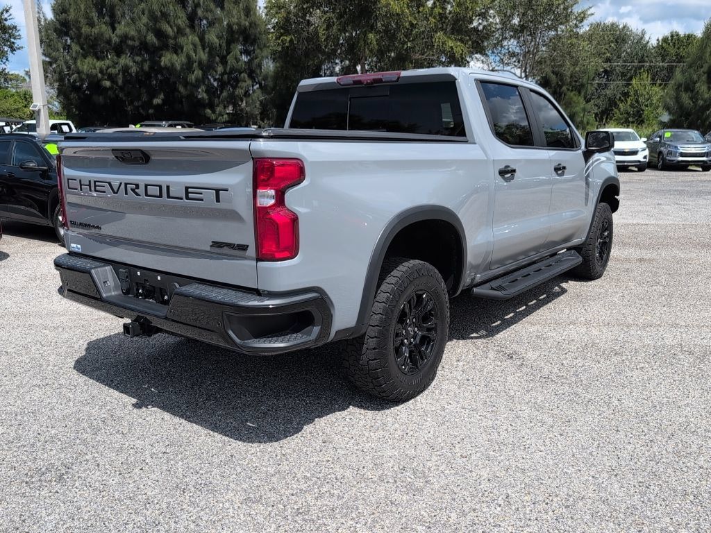 Used 2024 Chevrolet Silverado 1500 ZR2 w/ Technology Package AWD/4WD image 3