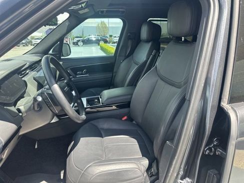 Used 2024 Land Rover Range Rover SE AWD/4WD image 9