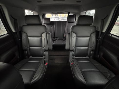 Used 2018 Chevrolet Tahoe LT w/ Luxury Package AWD/4WD image 24