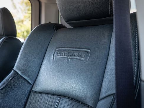 Used 2018 RAM 2500 Laramie w/ Convenience Group image 19