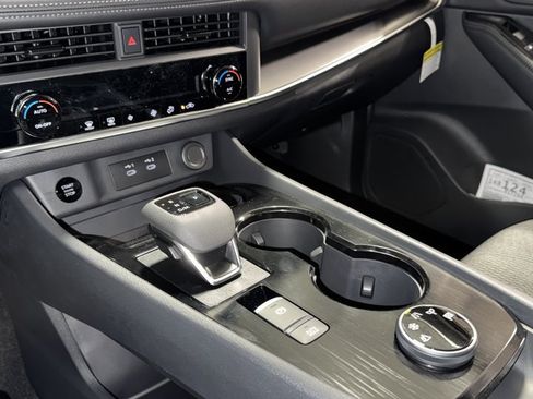 New 2026 Nissan Rogue SV AWD/4WD image 21