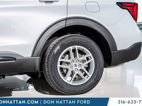 New 2026 Ford Explorer Active image 44