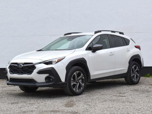 Used 2024 Subaru Crosstrek 2.0i Premium w/ Crosstrek Mirror Package AWD/4WD image 35