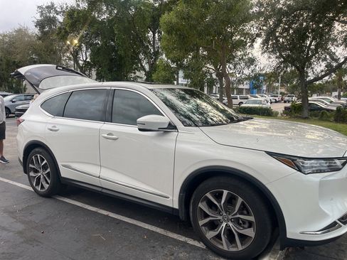 Used 2023 Acura MDX FWD w/ Technology Package image 3