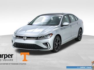 Used 2025 Volkswagen Jetta SE w/ Sunroof Package FWD video 1