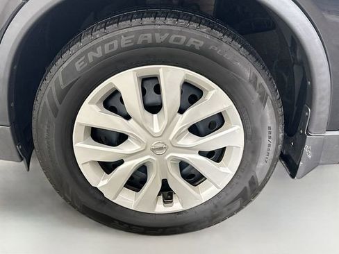 Used 2018 Nissan Rogue S image 29