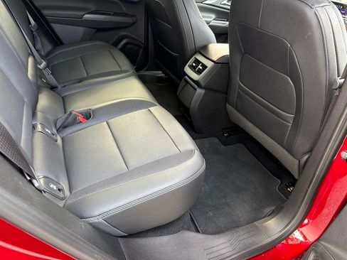 Used 2025 Chevrolet Equinox EV LT w/ Convenience Package FWD image 26