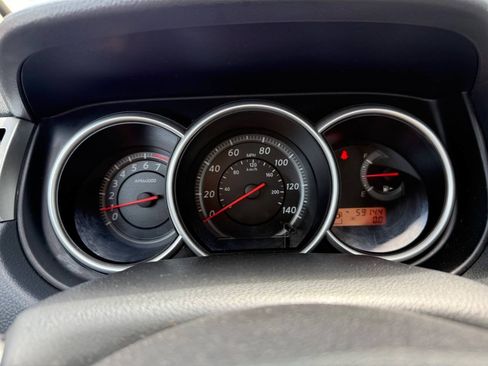 Used 2012 Nissan Versa Hatchback w/ SL Navigation Pkg FWD image 20