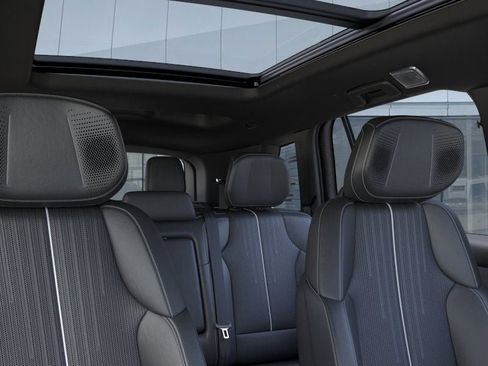 New 2026 Cadillac Vistiq Luxury image 24