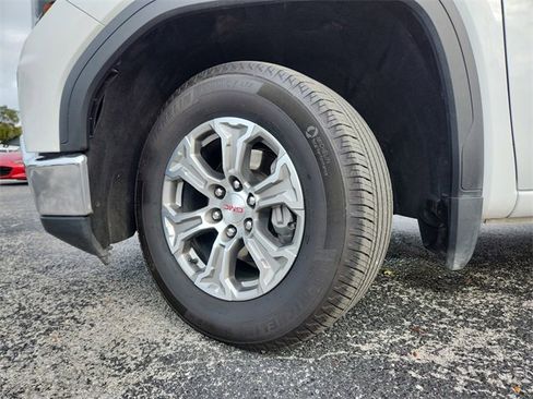 Used 2024 GMC Sierra 1500 SLT image 33