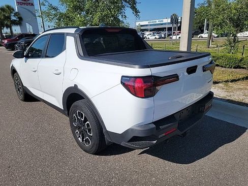 Used 2022 Hyundai Santa Cruz SEL Premium image 4