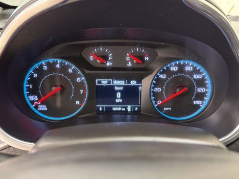 Used 2021 Chevrolet Malibu LT FWD image 21