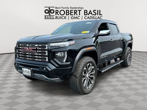 Used 2026 GMC Canyon Denali AWD/4WD image 1