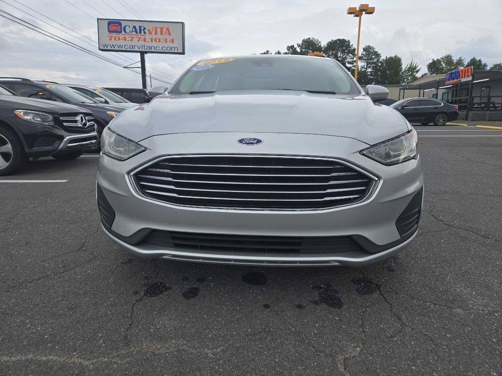 Used 2019 Ford Fusion SE FWD image 2