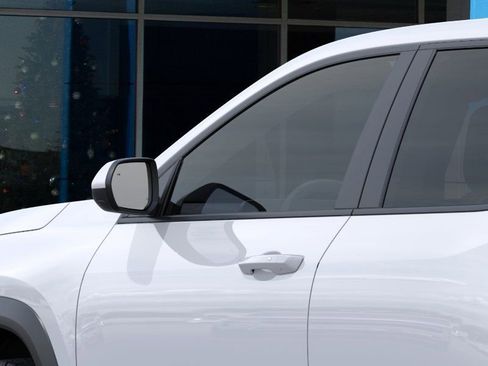 New 2026 Chevrolet Equinox LT FWD image 12