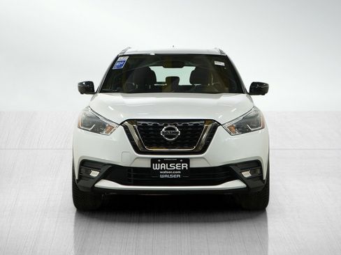 Used 2019 Nissan Kicks SR image 8