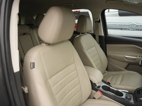 Used 2015 Ford Escape Titanium image 19