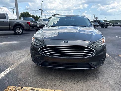 Used 2019 Ford Fusion SE FWD image 6