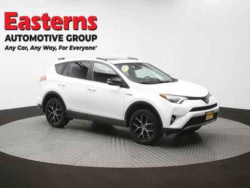 Used 2018 Toyota RAV4 SE AWD/4WD image 50