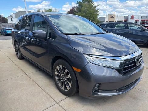 Used 2023 Honda Odyssey EX-L image 4