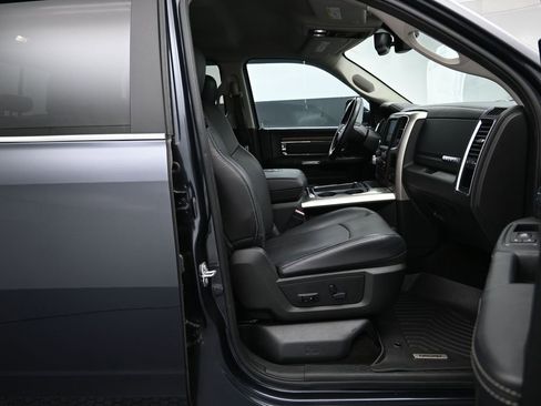 Used 2017 RAM 1500 Laramie w/ Convenience Group image 27