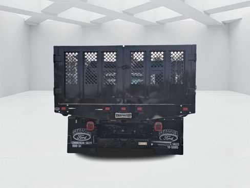New 2025 Ford F350 XL w/ XL Chrome Package image 6