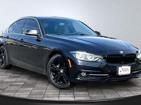 Used 2017 BMW 330i xDrive Sedan AWD/4WD image 3
