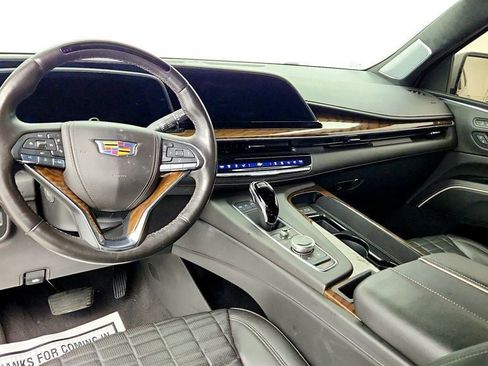 Used 2023 Cadillac Escalade Sport Platinum w/ LPO, ONYX Package AWD/4WD image 13