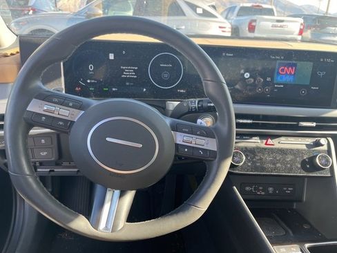 Used 2025 Hyundai Sonata Limited image 19