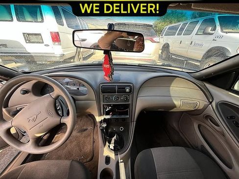 Used 2001 Ford Mustang Coupe RWD image 12