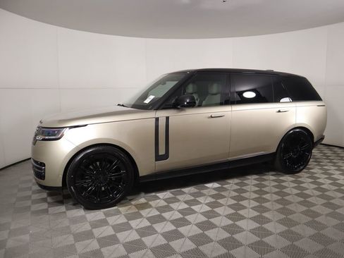 New 2026 Land Rover Range Rover Long Wheelbase SE image 8