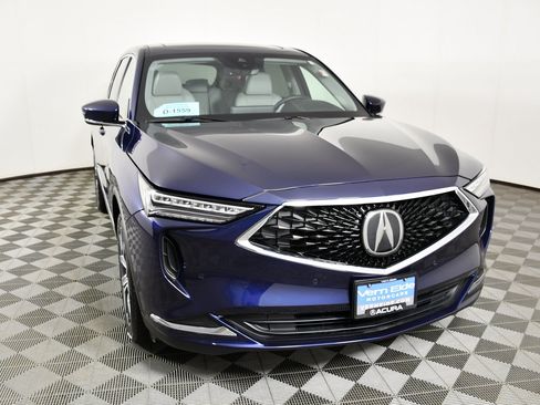 Used 2024 Acura MDX SH-AWD w/ Technology Package image 3