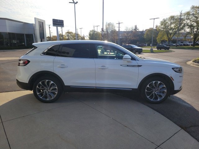 Certified 2023 Lincoln Nautilus Reserve AWD/4WD image 2