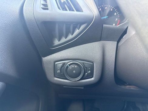 Used 2016 Ford Transit Connect XL image 25