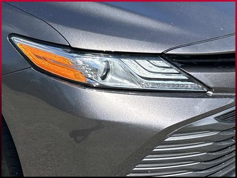Used 2020 Toyota Camry XLE w/ Navigation Package AWD/4WD image 11