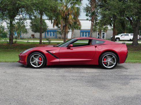 Used 2014 Chevrolet Corvette Stingray Coupe w/ 2LT Preferred Equipment Group RWD image 13