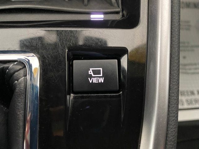 Used 2023 Subaru Outback Touring XT AWD/4WD image 22
