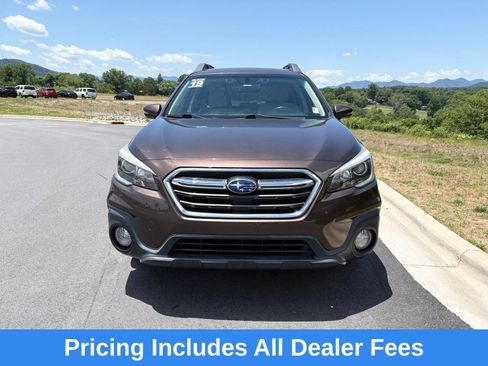 Used 2019 Subaru Outback 2.5i Premium w/ Popular Package #2 AWD/4WD image 2