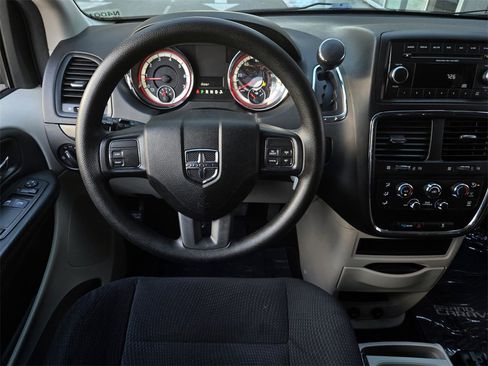 Used 2015 Dodge Grand Caravan SE w/ Quick Order Package 29E SE image 13