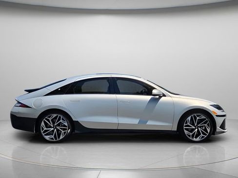 Certified 2024 Hyundai Ioniq 6 Limited RWD image 8
