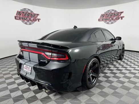Used 2018 Dodge Charger SRT Hellcat RWD image 7