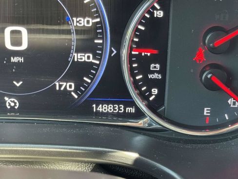 Used 2021 GMC Acadia SLT w/ Technology Package FWD image 13