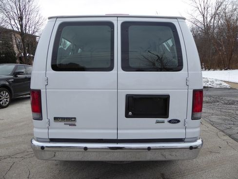 Used 2013 Ford E-350 and Econoline 350 XLT image 6