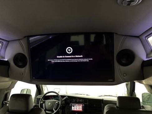 Used 2022 GMC Savana 2500 Extended w/ Enhanced Convenience Package image 5