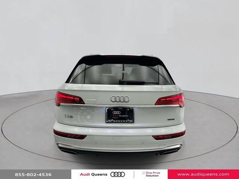 Used 2023 Audi Q5 2.0T Premium w/ Convenience Package AWD/4WD image 3
