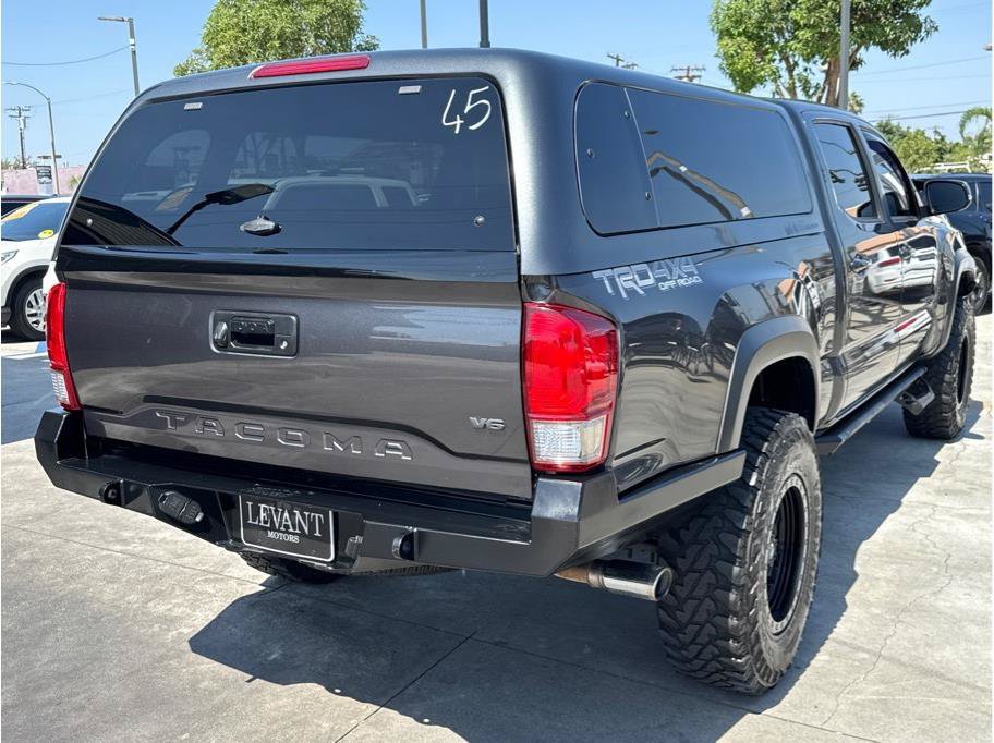 Used 2017 Toyota Tacoma TRD Off-Road w/ Tow Package AWD/4WD image 7