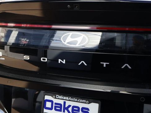 Used 2025 Hyundai Sonata Limited image 18