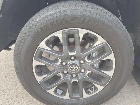 Used 2025 Toyota Tundra Limited image 7